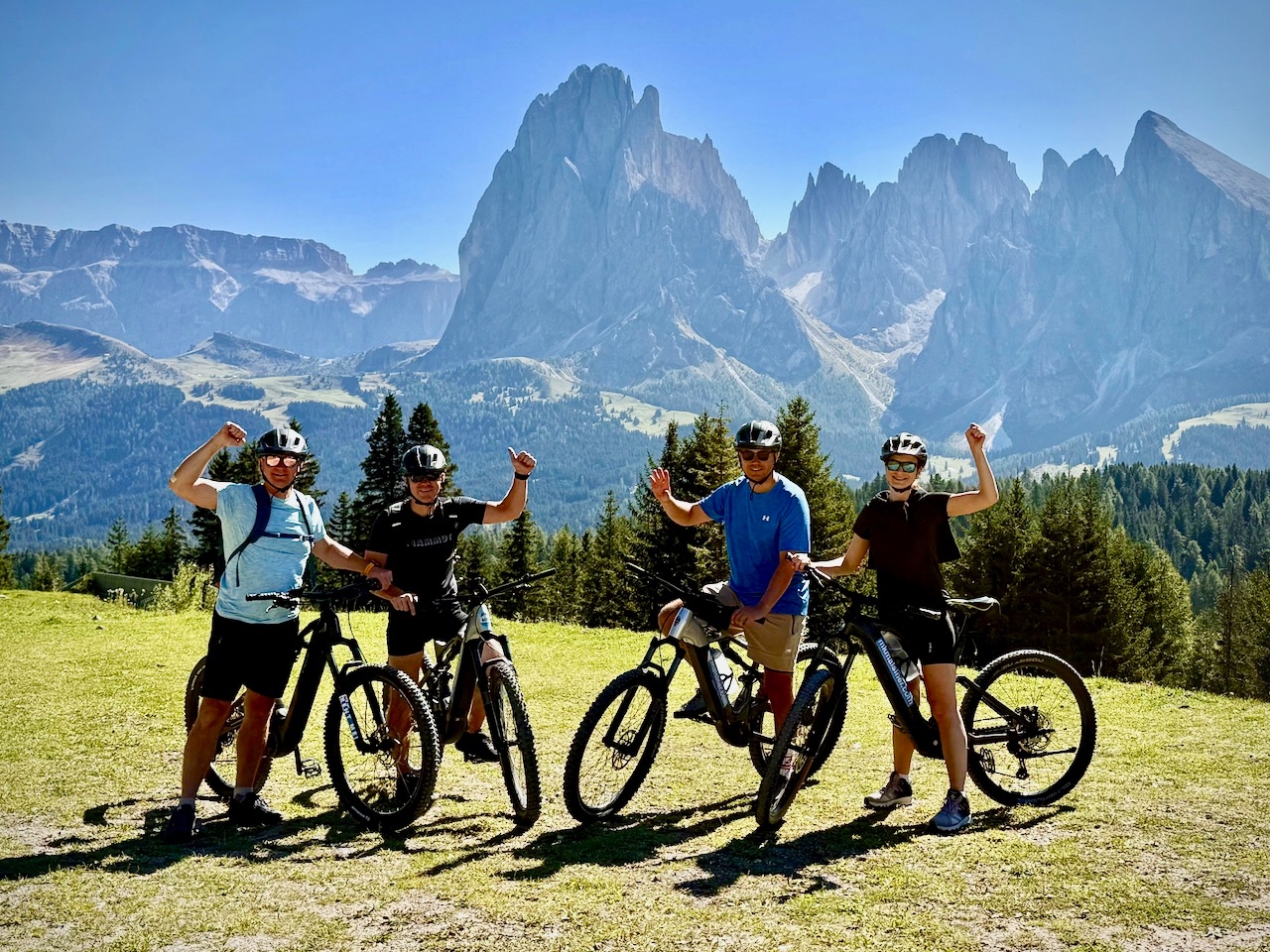ITALIJA: Val Gardena dviračiais eMTB - žygiai Dolomituose